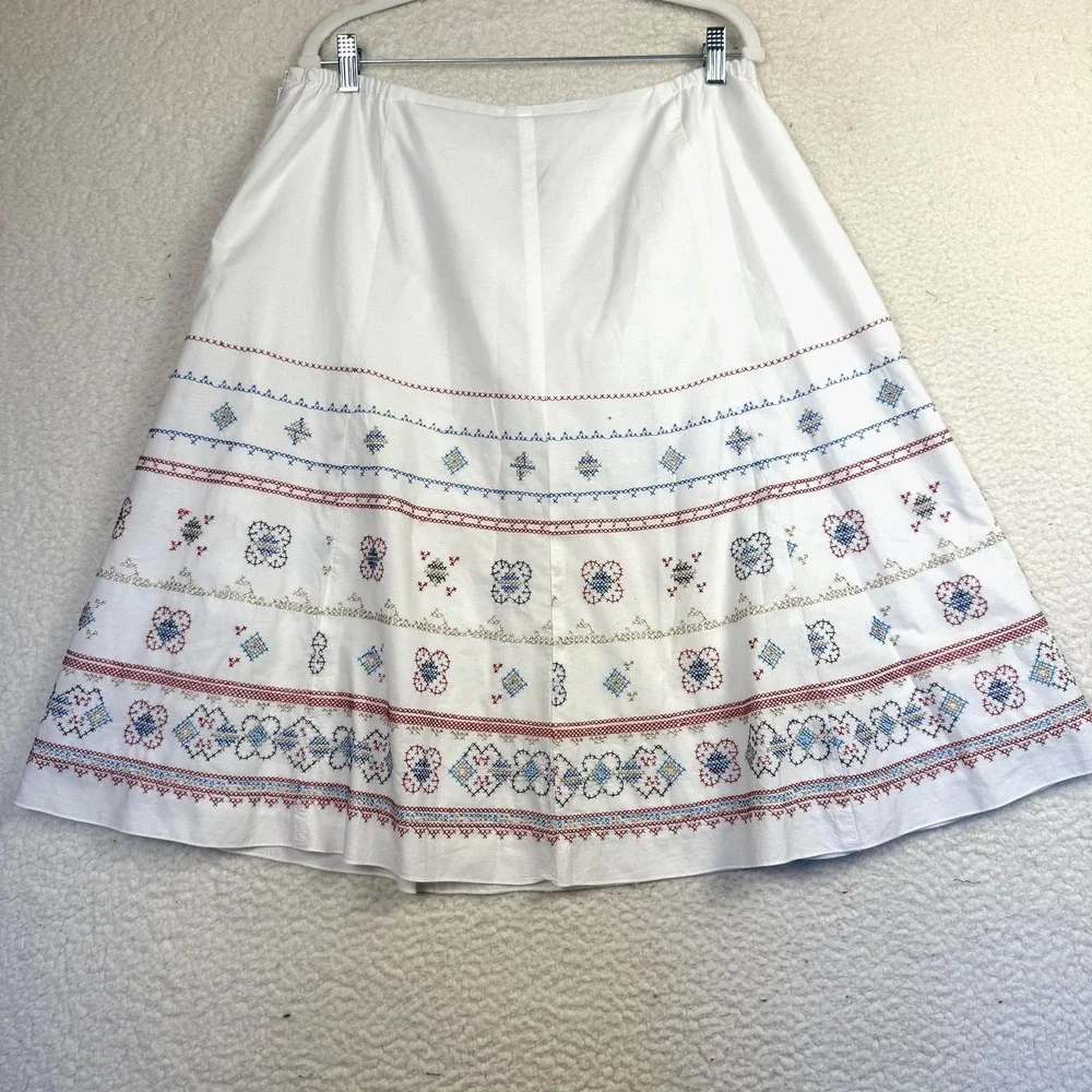 Liz Claiborne brand liz